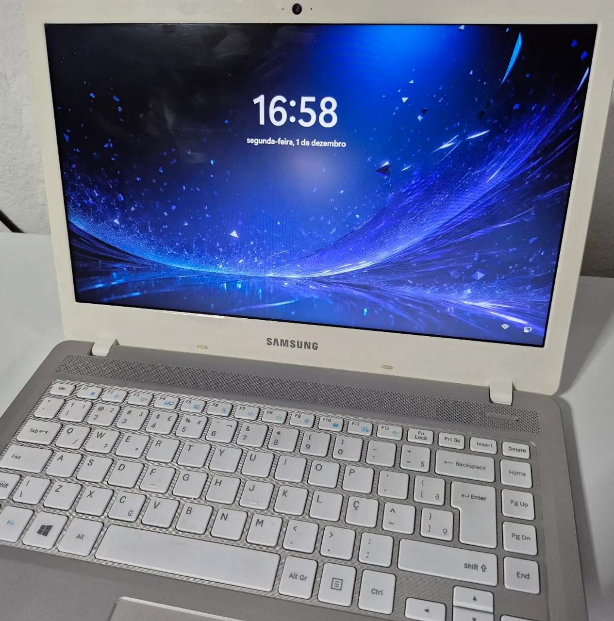 Notebook Samsung i3 4gb de ram  - Foto 5