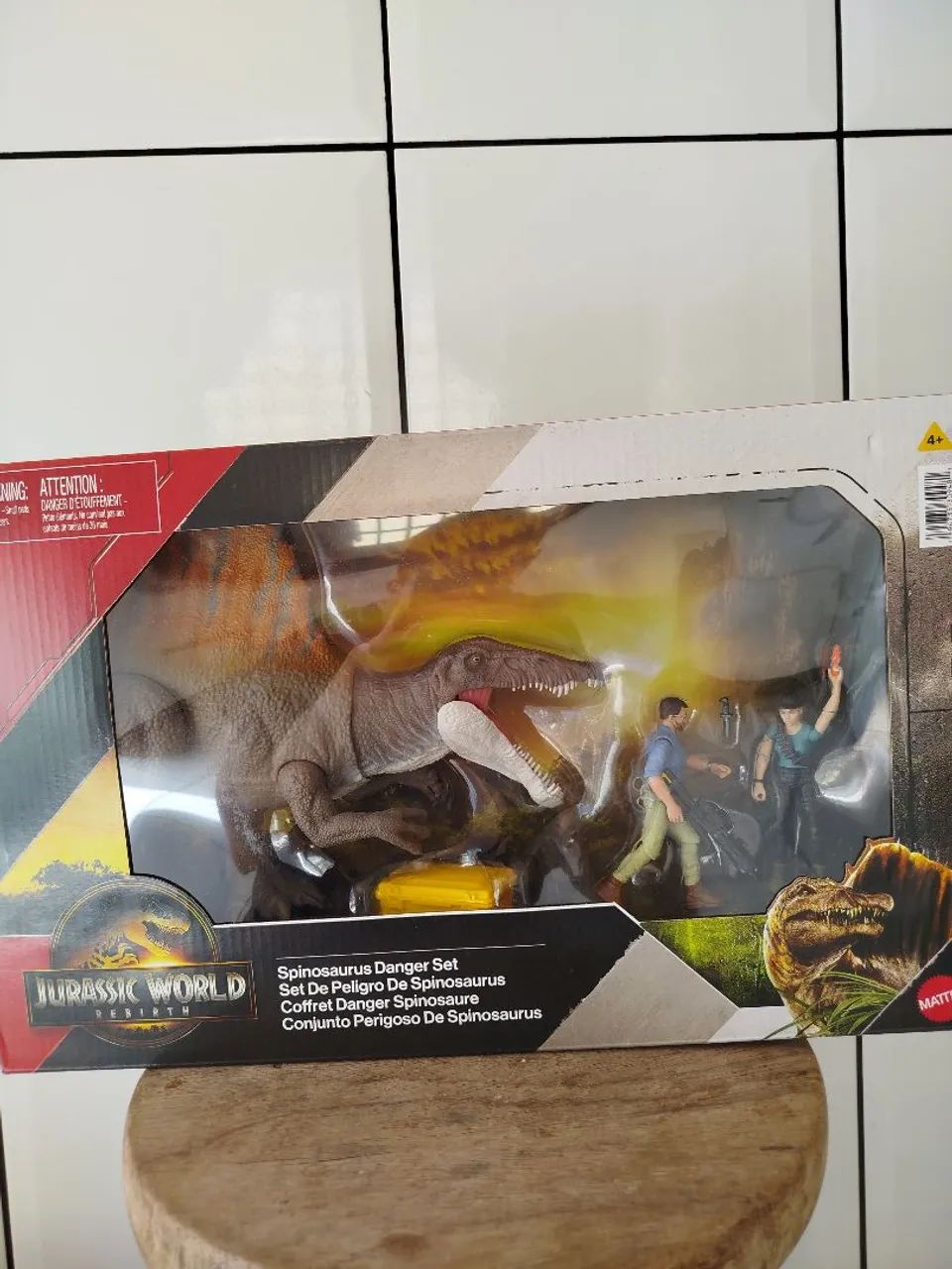 Jurassic world danger set spinossauro mattel