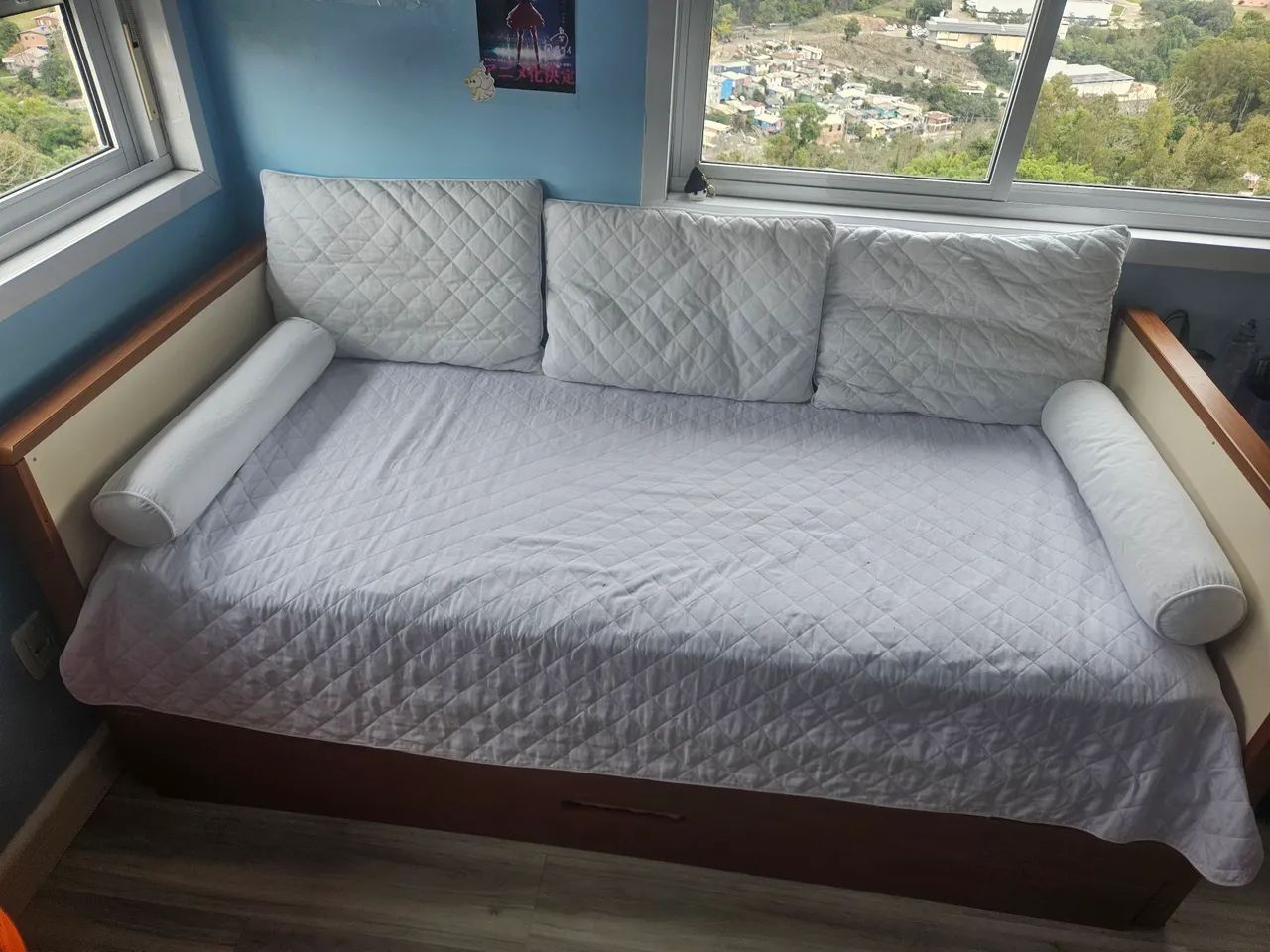Cama solteiro com cama auxiliar