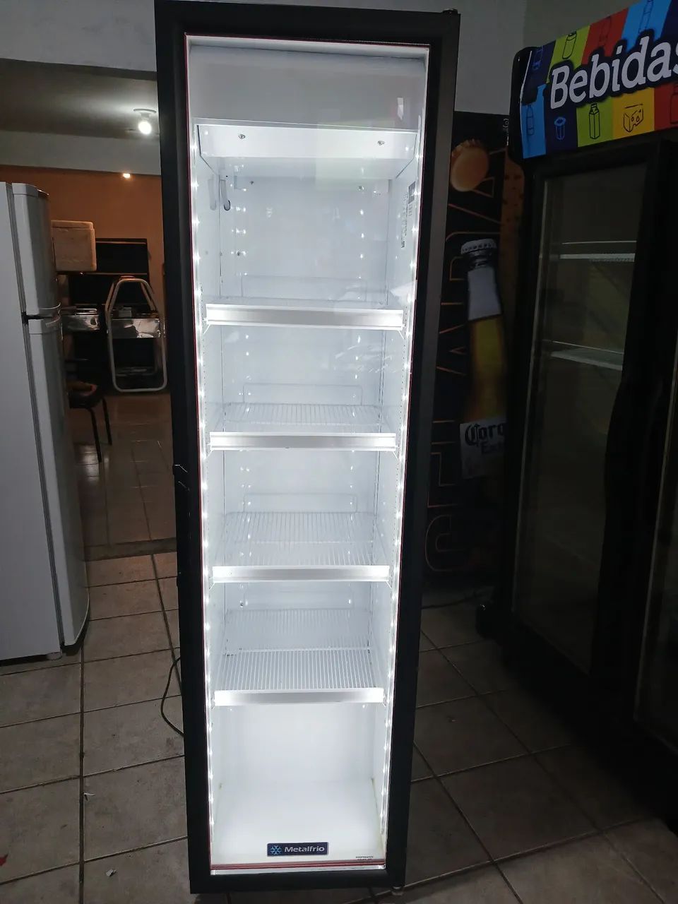 Expositor para bebidas. Estado de zero.  - Foto 2