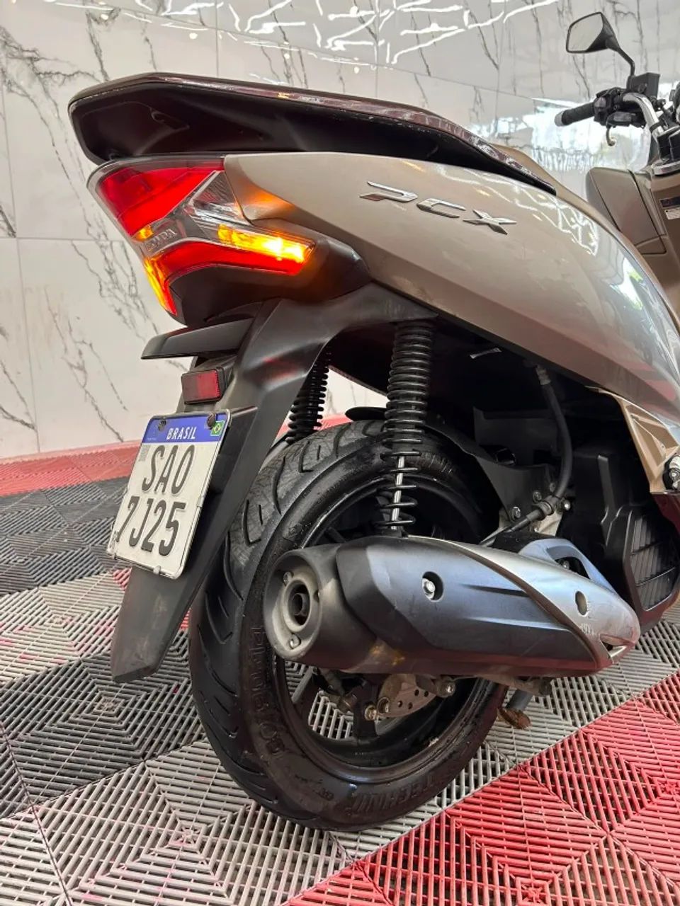 Honda PCX 150 DLX - Foto 4