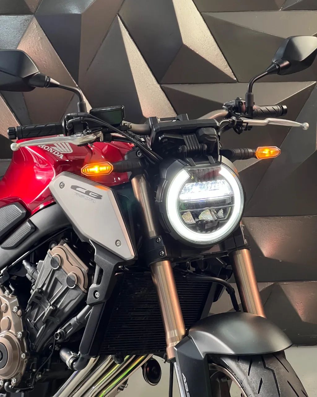 CB 650R - Foto 2