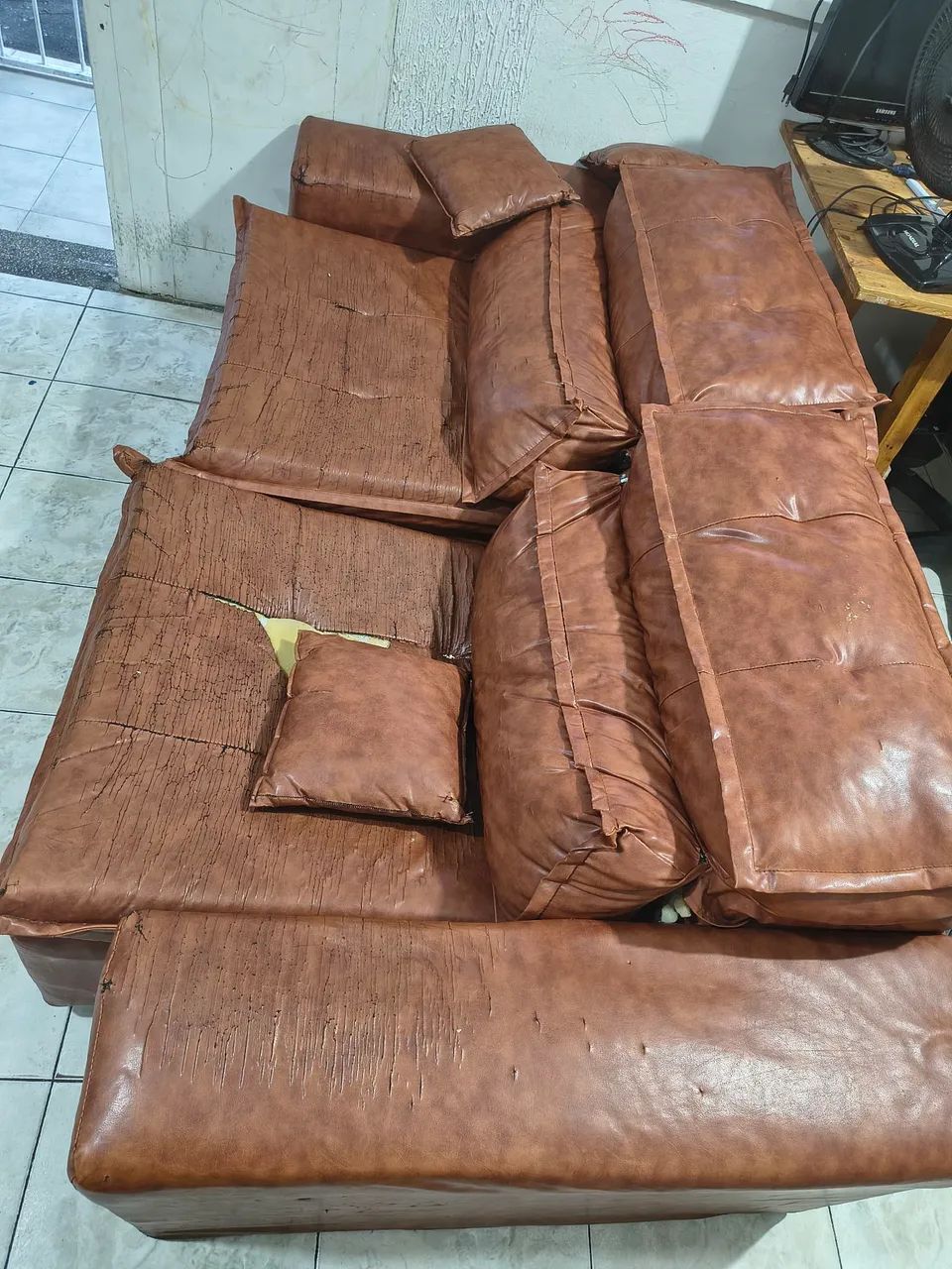 Vende -se sofá usado - Foto 3
