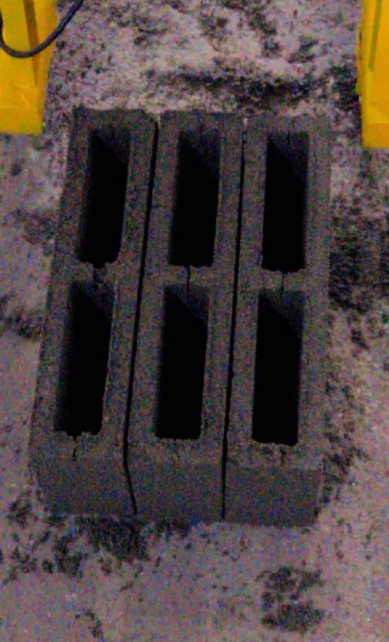 MÁQUINA DE BLOCOS  - Foto 4