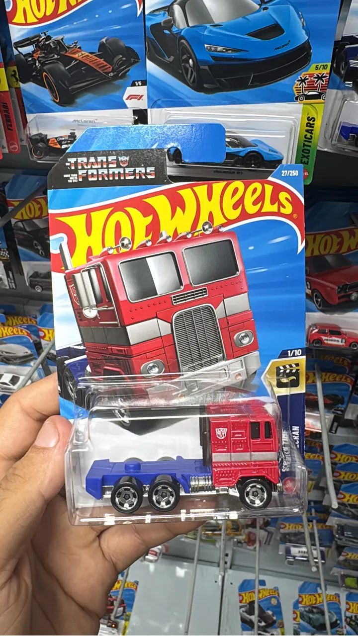 Optimus Prime HotWheels miniatura LACRADO