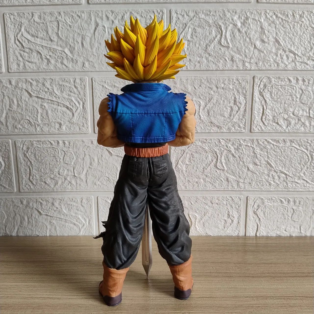 Action Figure Trunks do futuro Dragon Ball Z  - Foto 4