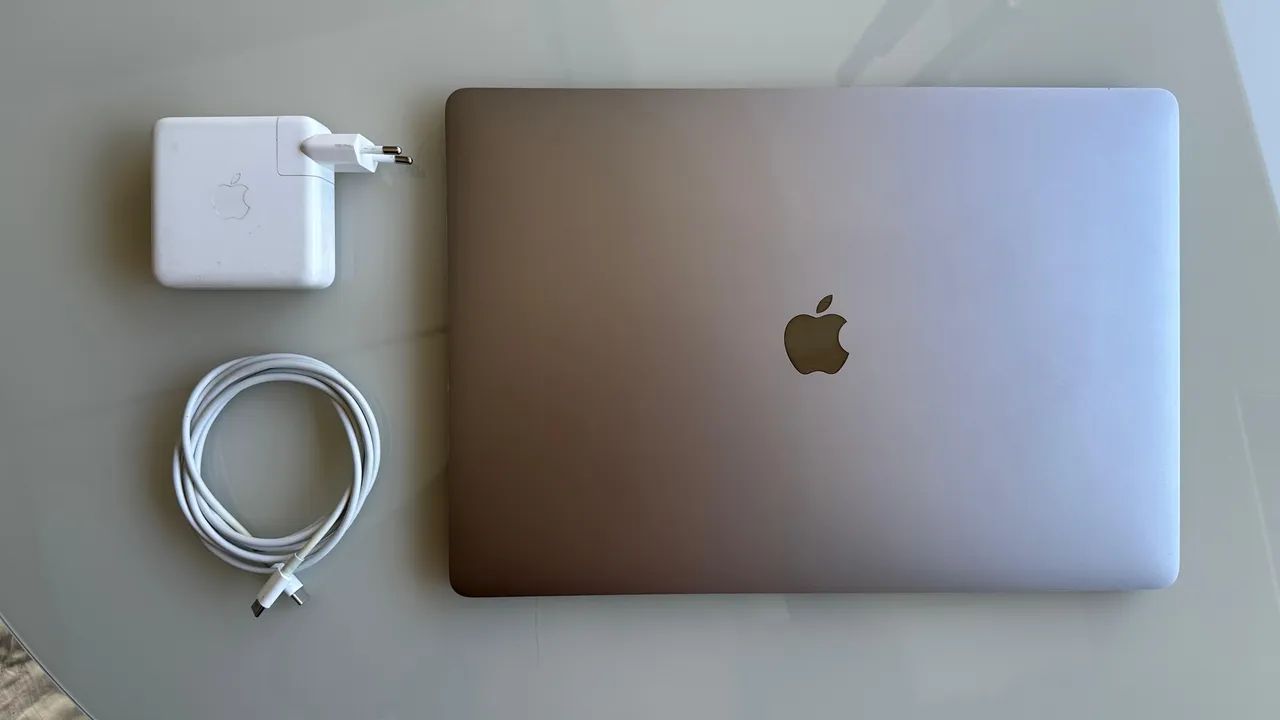 MacBook Pro 16? - i7 - 16 GB RAM - 512 SSD