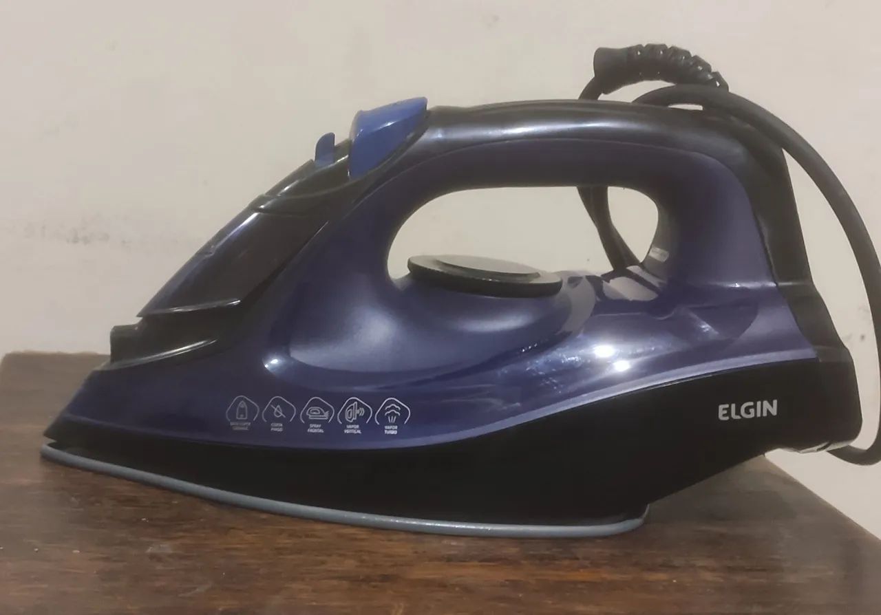 Ferro de passar Elgin Iron Glice