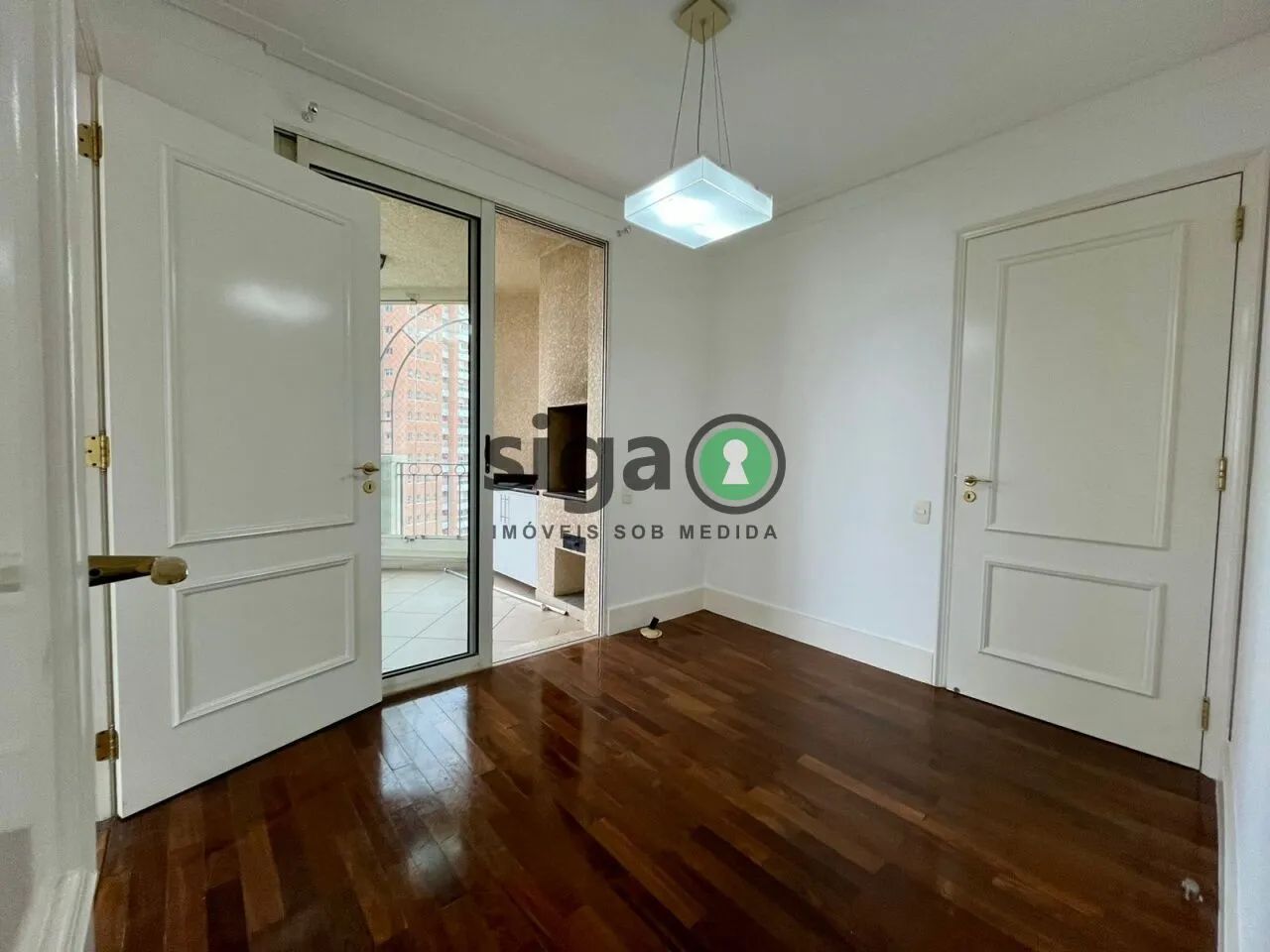 Apartamento de 260m2, com 4 suítes e 4 vagas no coração do Panamby - Foto 3