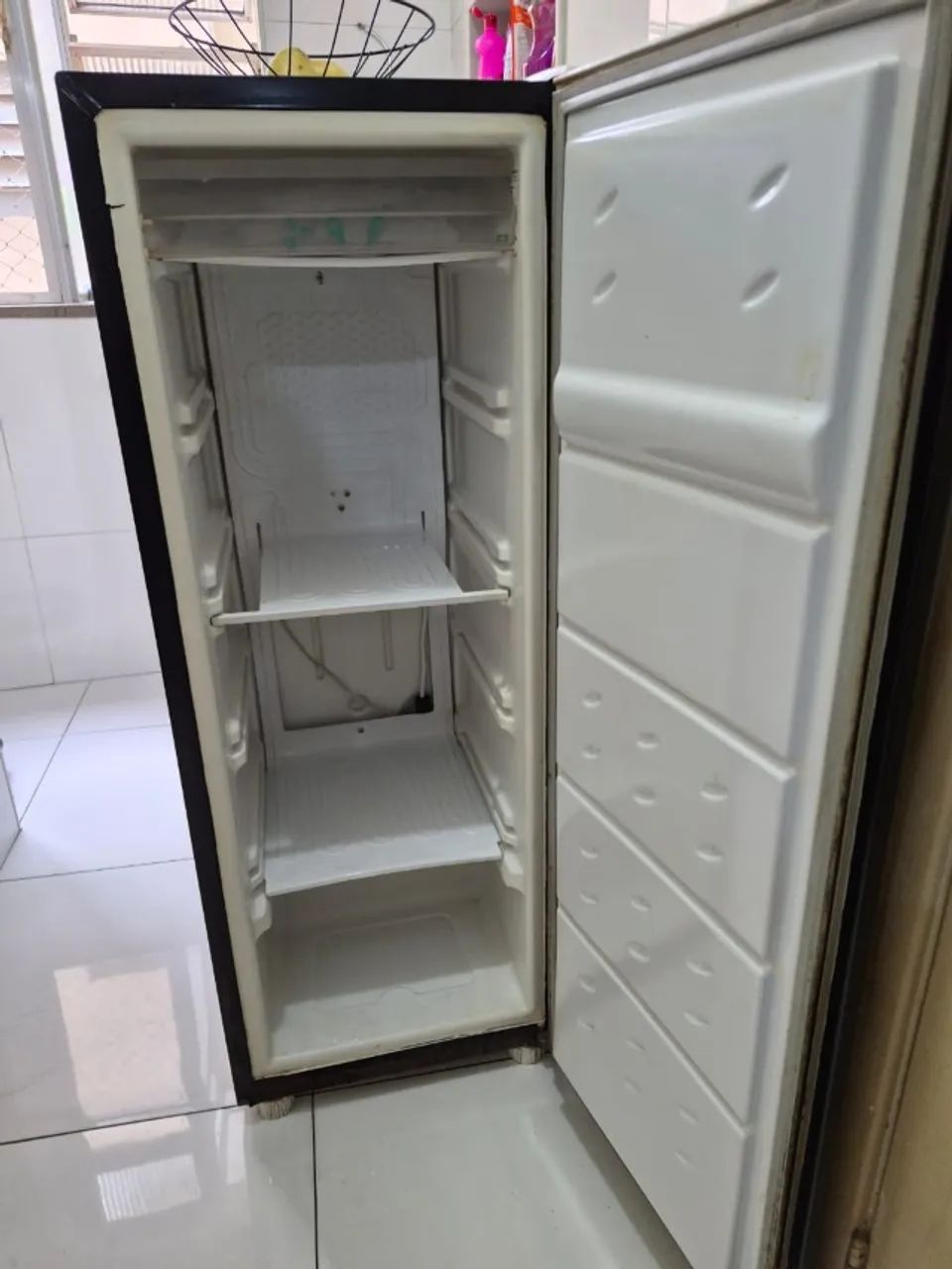 Freezer Consul 159 litros vertical - Foto 4
