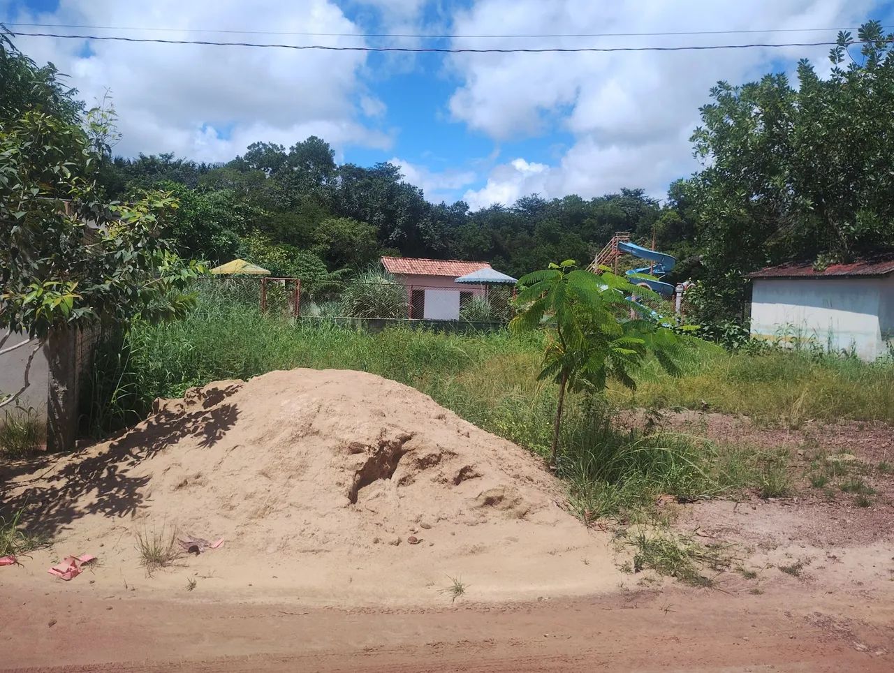 VENDO TERRENO BEM LOCALIZADO NA ENTRADA DO CIDADE SATÉLITE  - Foto 3
