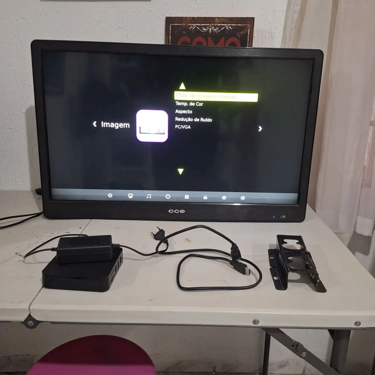 TV 29" CCE + Conversor Smart - Funcionando