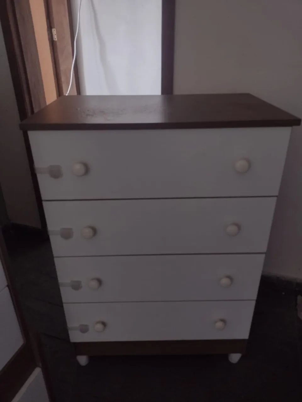 Cômoda 4 Gavetas