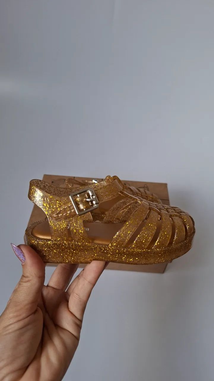 Novo Mini Melissa Possesion Dourado Glitter Numeração 20/21 - Foto 2