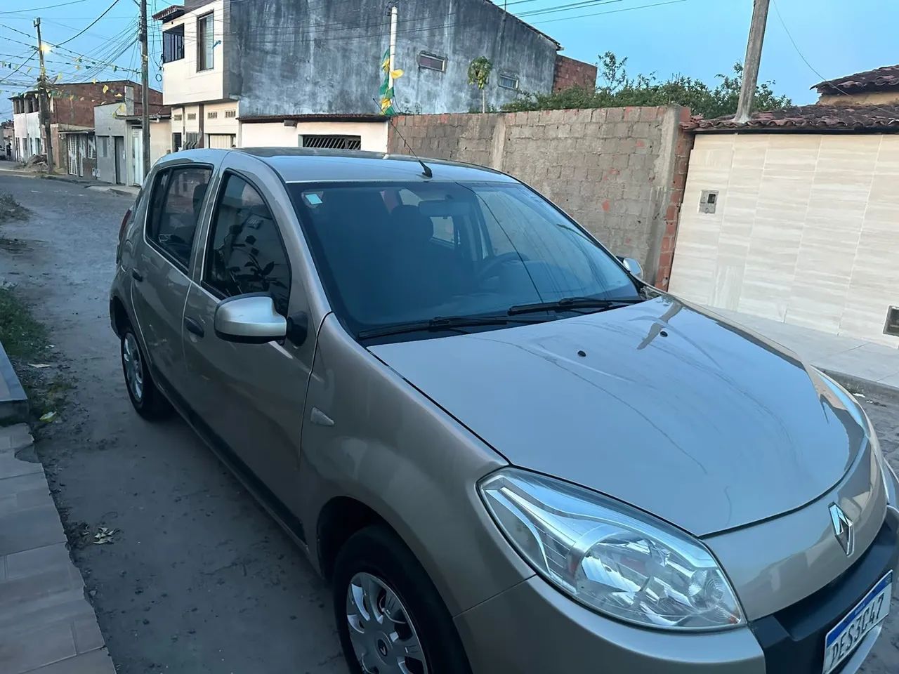 Renault Sandero EXPRESSION HI-FLEX 1.0 16V 5P 2013