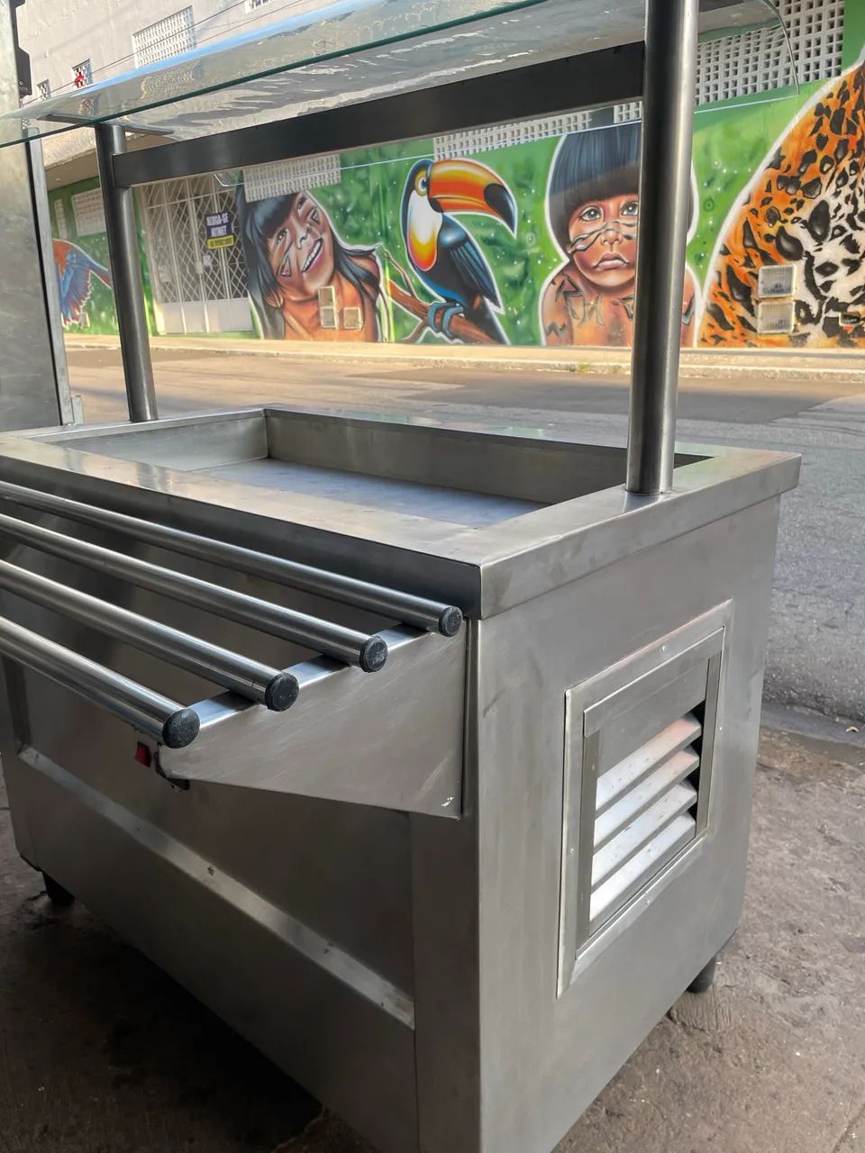 Self-service refrigerado em aço inox com cobertura de vidro  - Foto 3