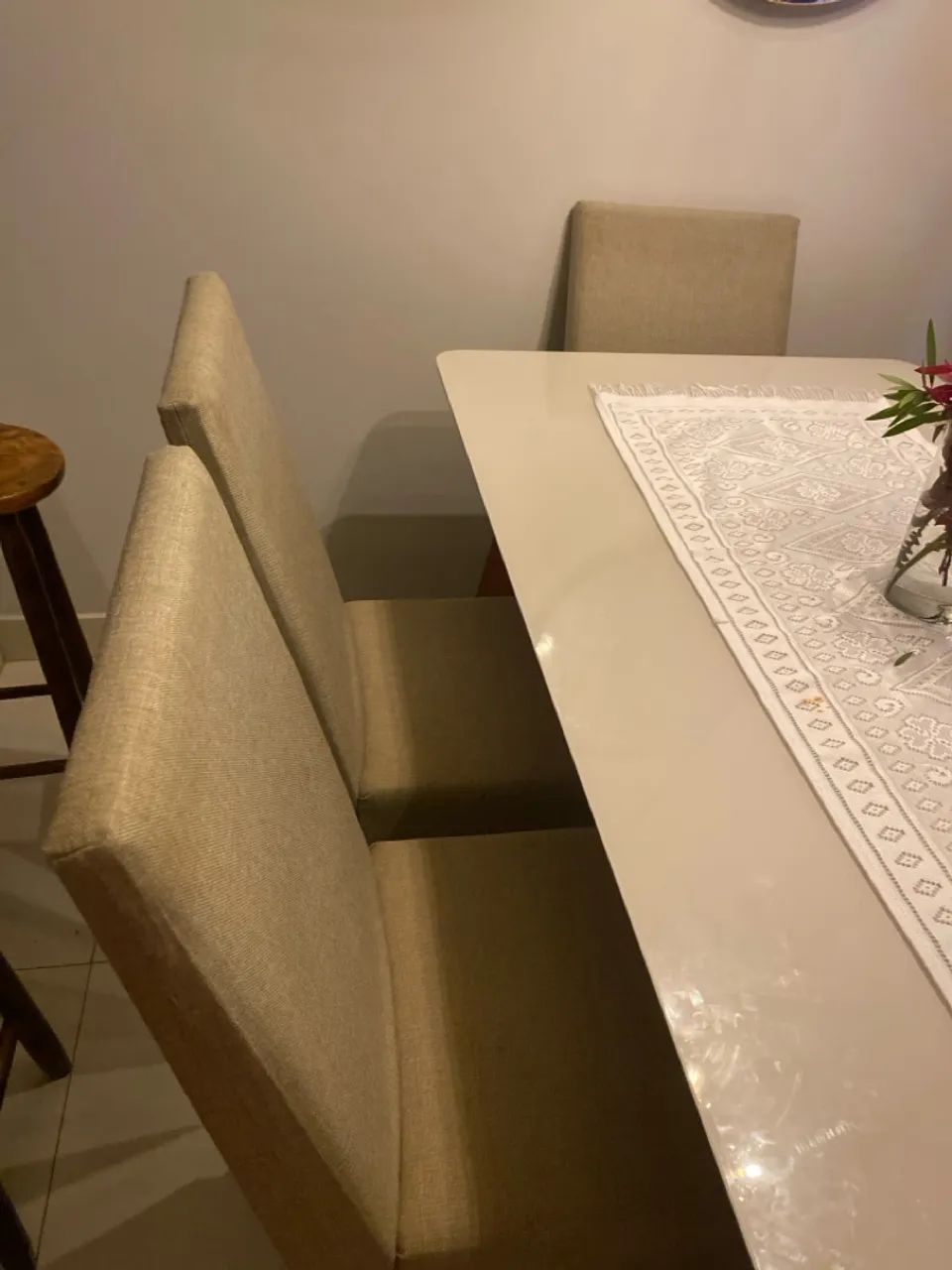 Conjunto de mesa com 6 cadeiras  - Foto 3