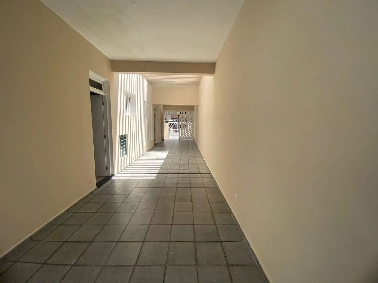 Casa Comercial Exclusiva para Aluguel - Pereira Lobo - Foto 2