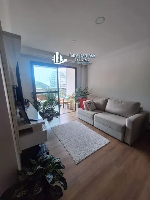 2ª Quadra do Mar 04 qts/1ste/2vg 150m²