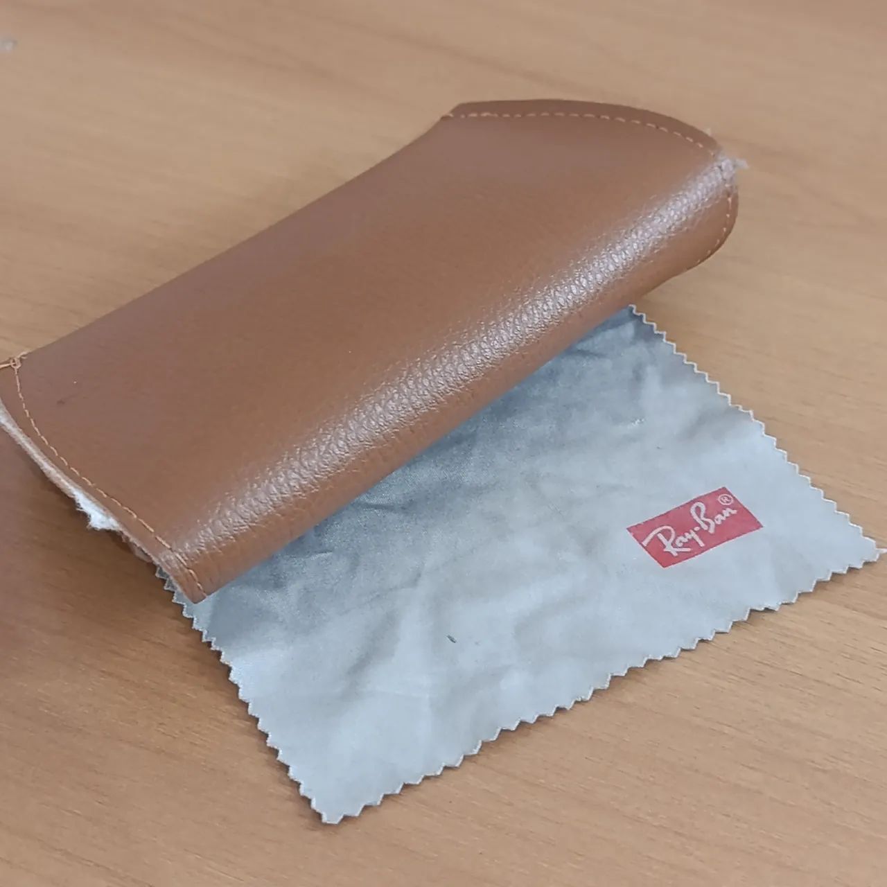 Estojo de Óculos Case de Óculos Ray-Ban + Flanela - Foto 4