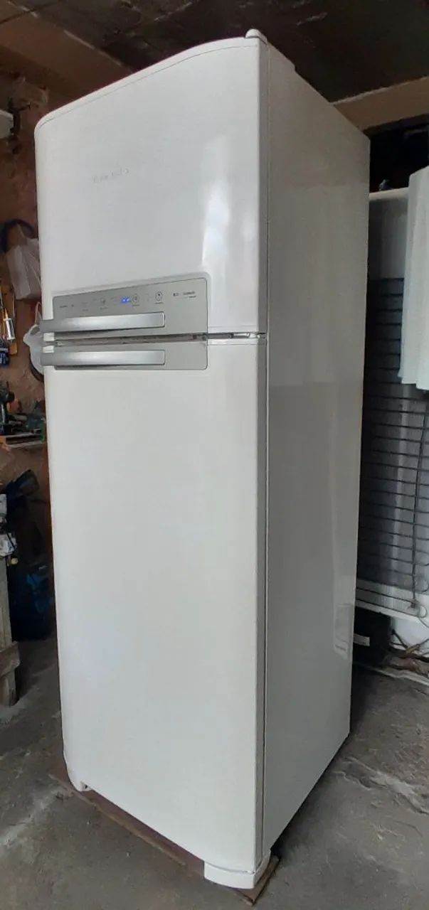 Geladeira Electrolux 320 L com garantia  - Foto 2