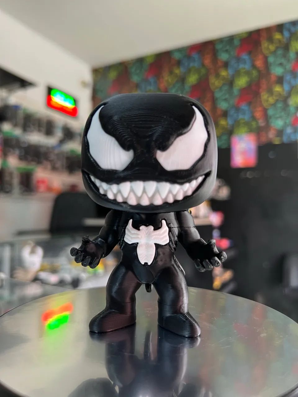 Action Figure - Venom