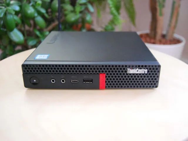 Lenovo ThinkCentre M720q | i5-8400T - Computadores e Desktops