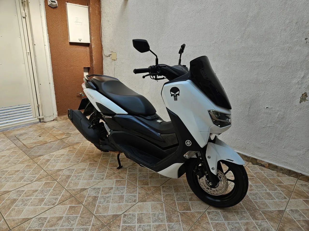 Nmax branco