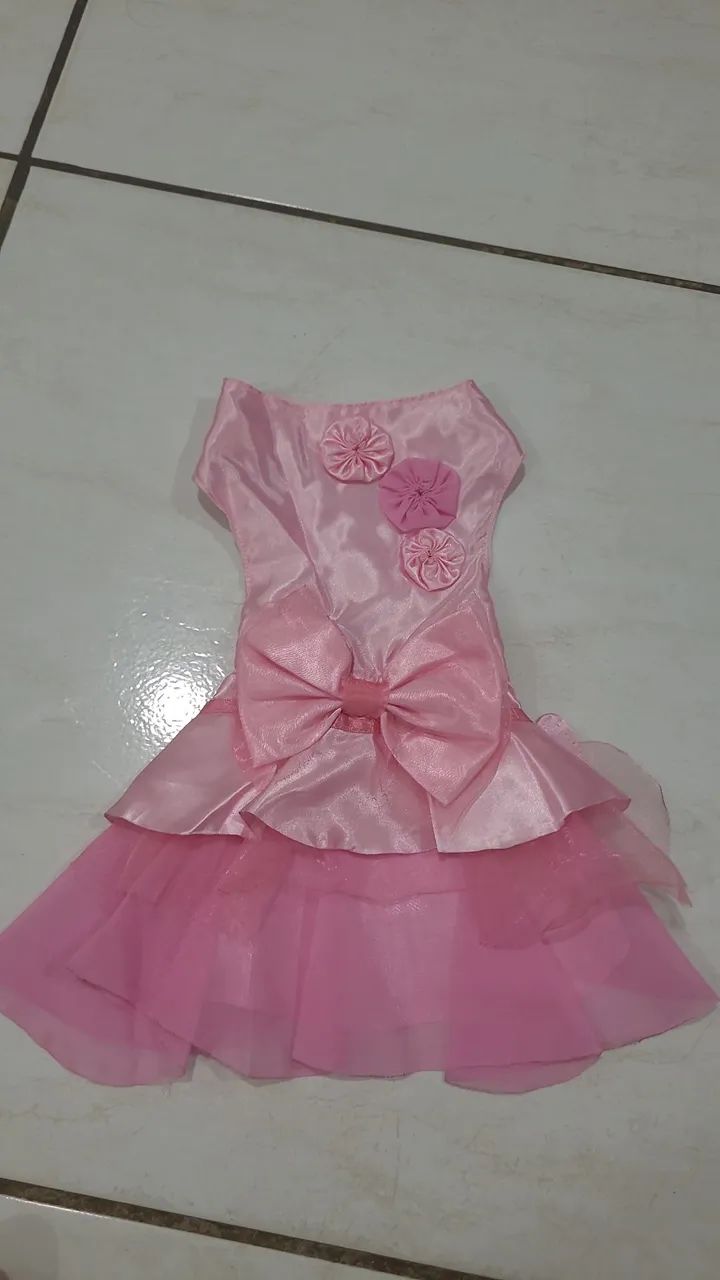 Roupas pra cachora raça pequena ( 90 peças)