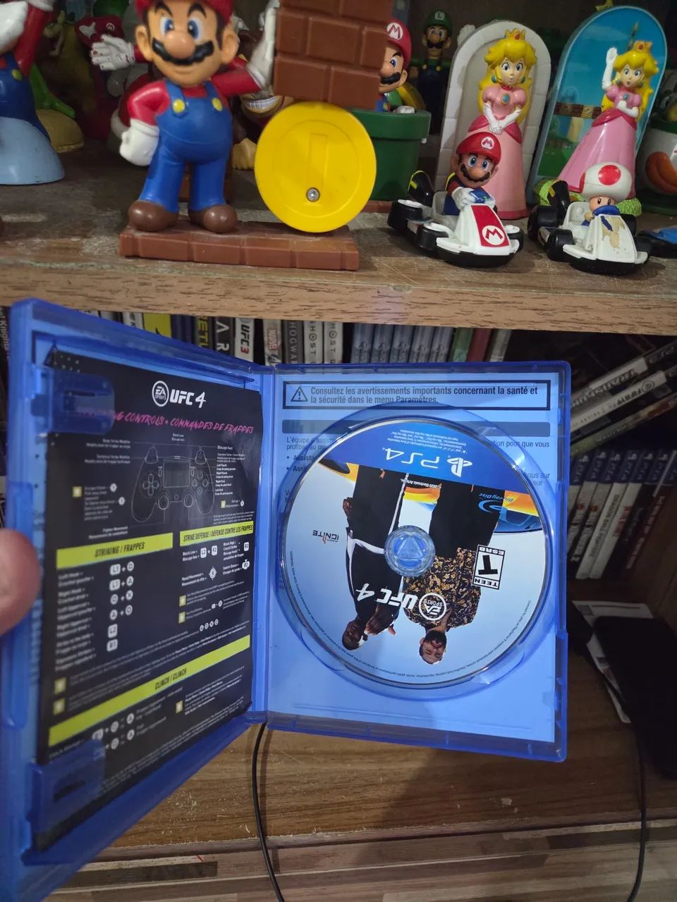 Vendo UFC 4 de PS4 em perfeito estado de conservação.  - Foto 3