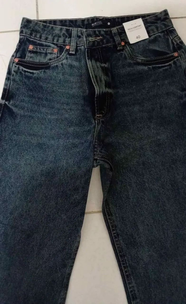 Vendo calça jeans feminina nova, tamanho 40 - Foto 3