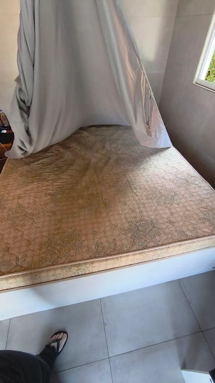 Vendo cama e colchão queen - Foto 3