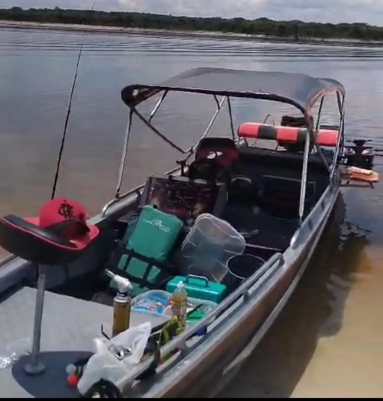 Lancha de Pesca e Passeio com motor 40hp Mercury - Foto 3