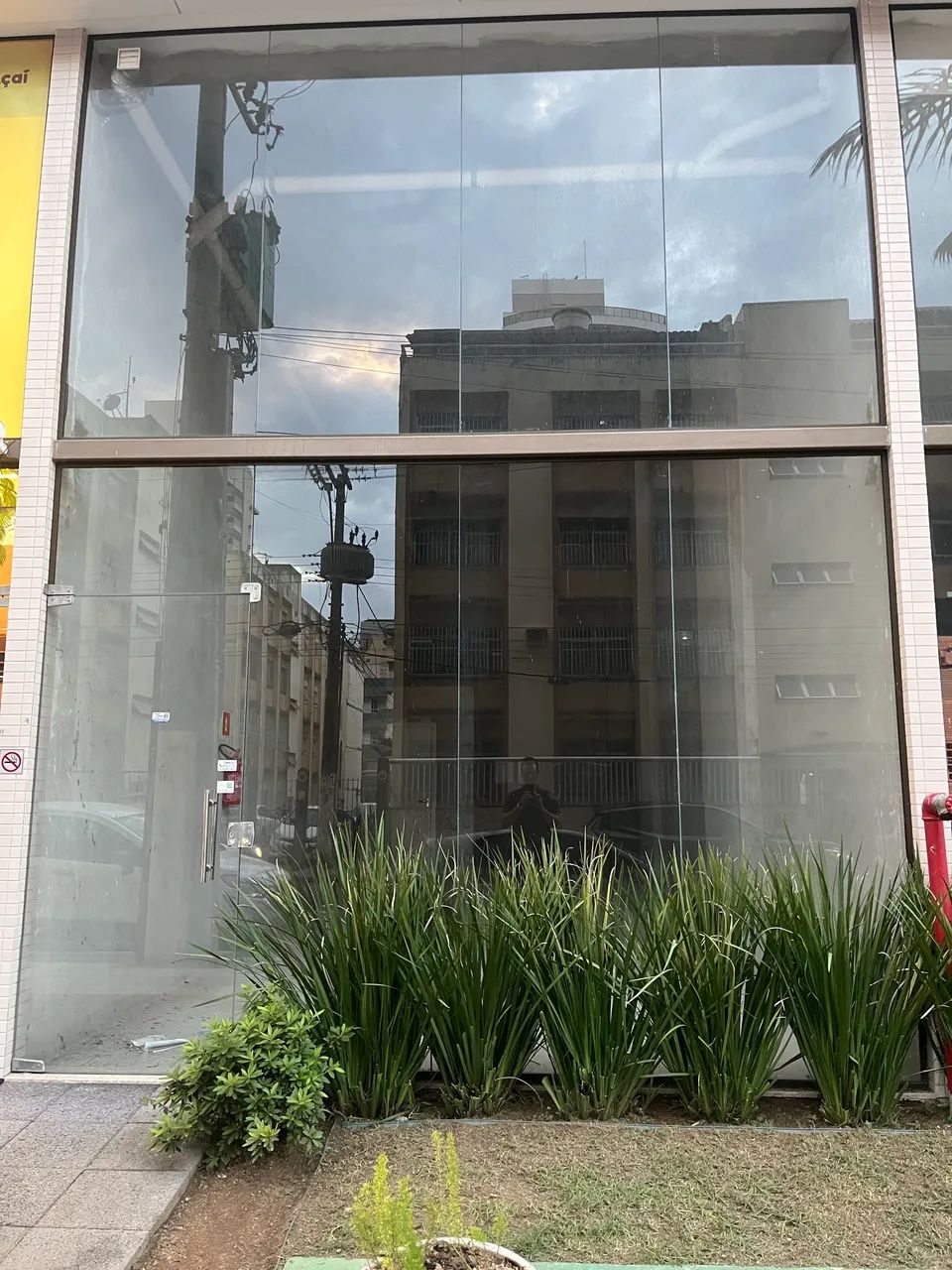 Alugo loja comercial