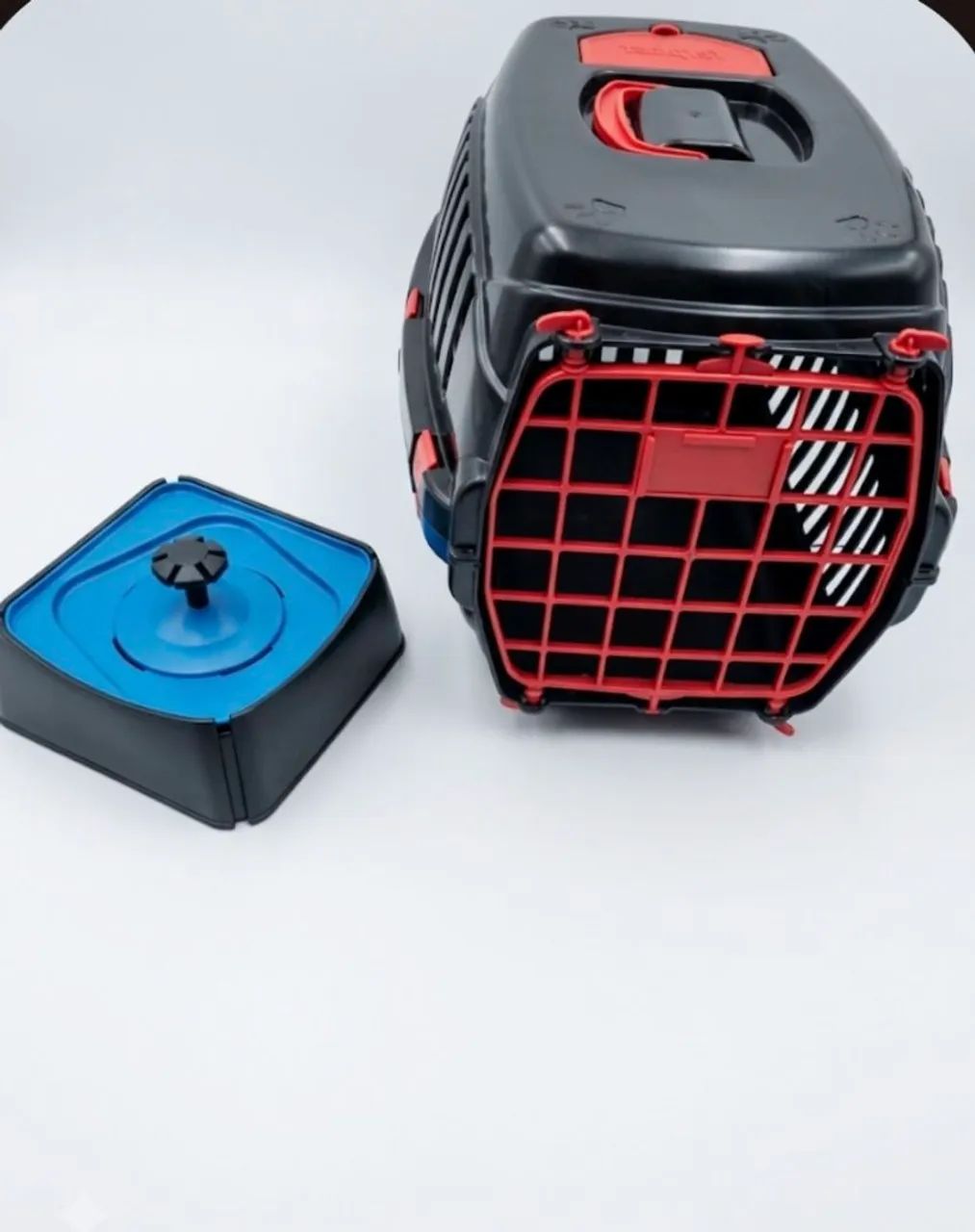 Caixa transporte pet + bebedouro!