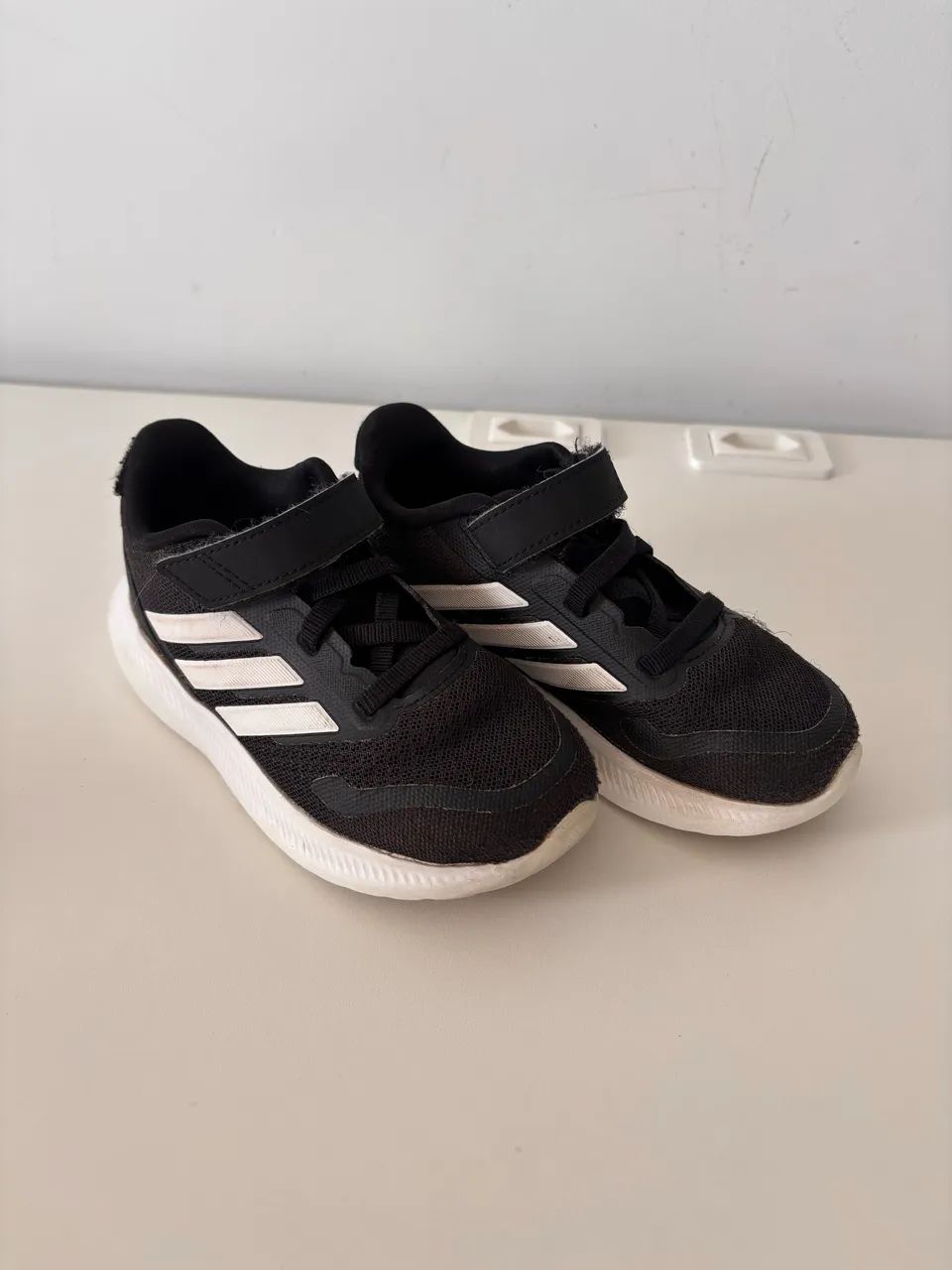 Tênis Adidas (original) infantil, número 24 