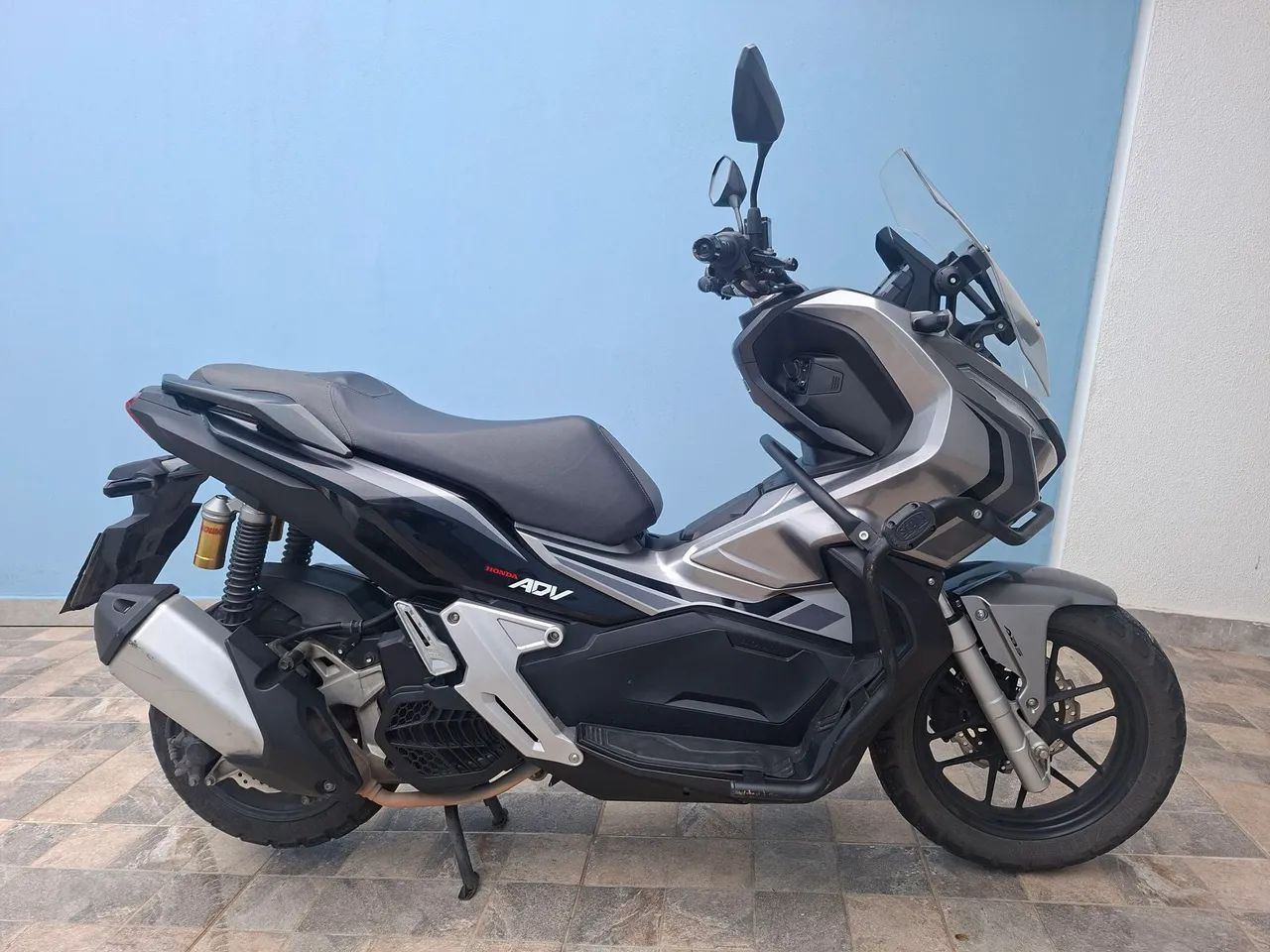 Honda adv 