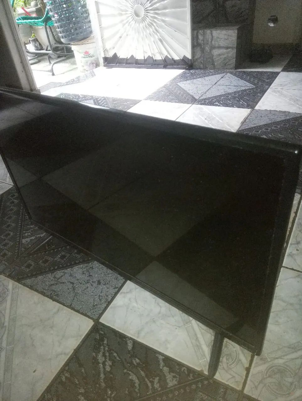 TV 32 SMART COM DEFEITO