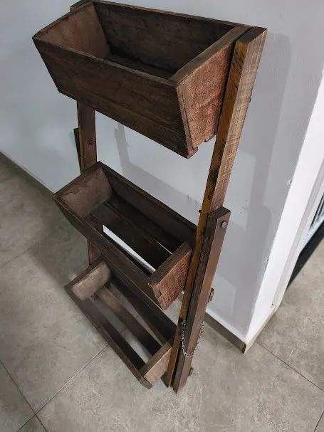 Floreira Cachepô  Porta Vaso Jardineira em Madeira Boa 3 andares  - Foto 4