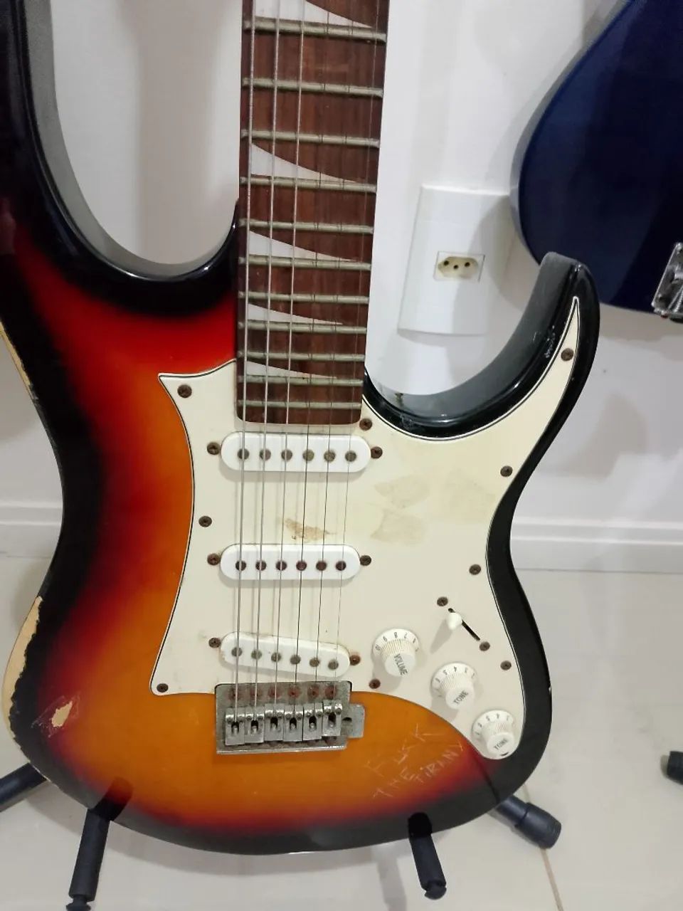 Guitarra Phoenix Relic - Foto 3