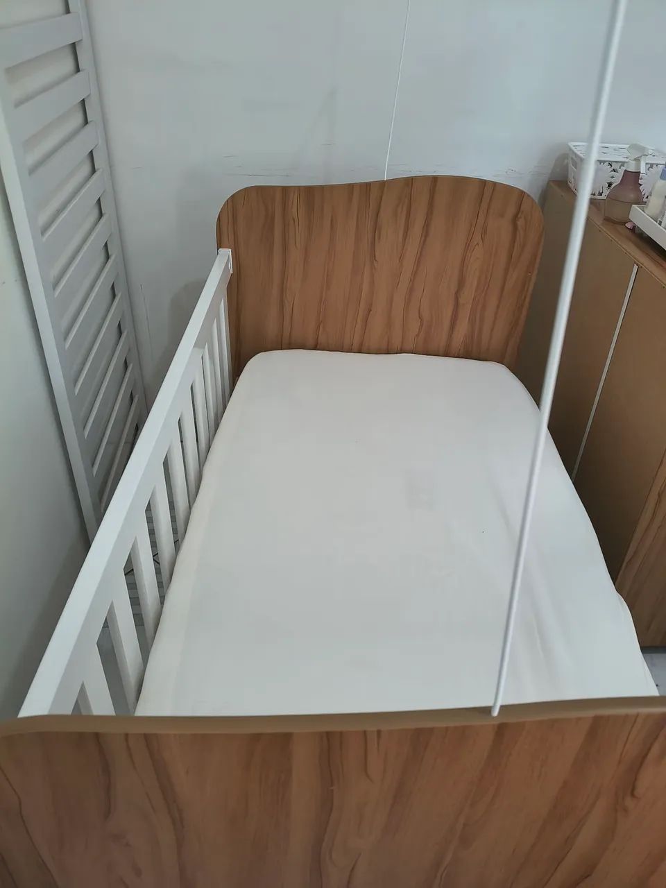 Berço de bebê + colchão e mosquiteiro  - Foto 4