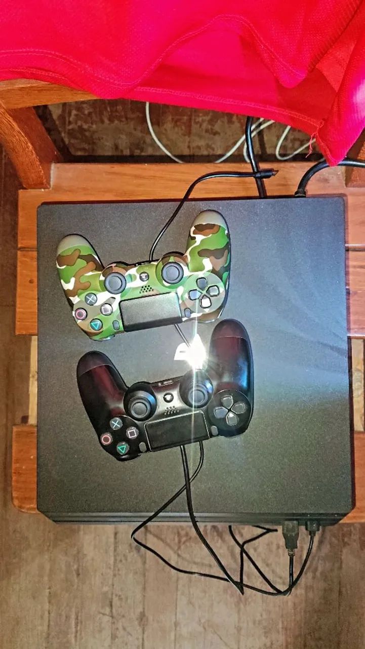 PS4 pro 1TB  - Foto 2