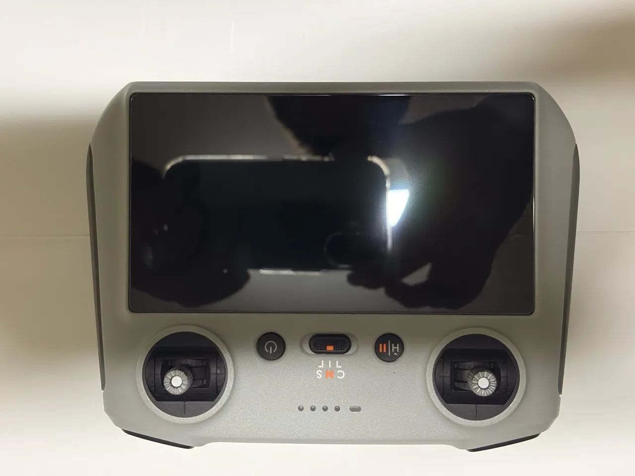DJI Mini 3 Fly More Combo Plus + Controle com Tela  - Foto 4