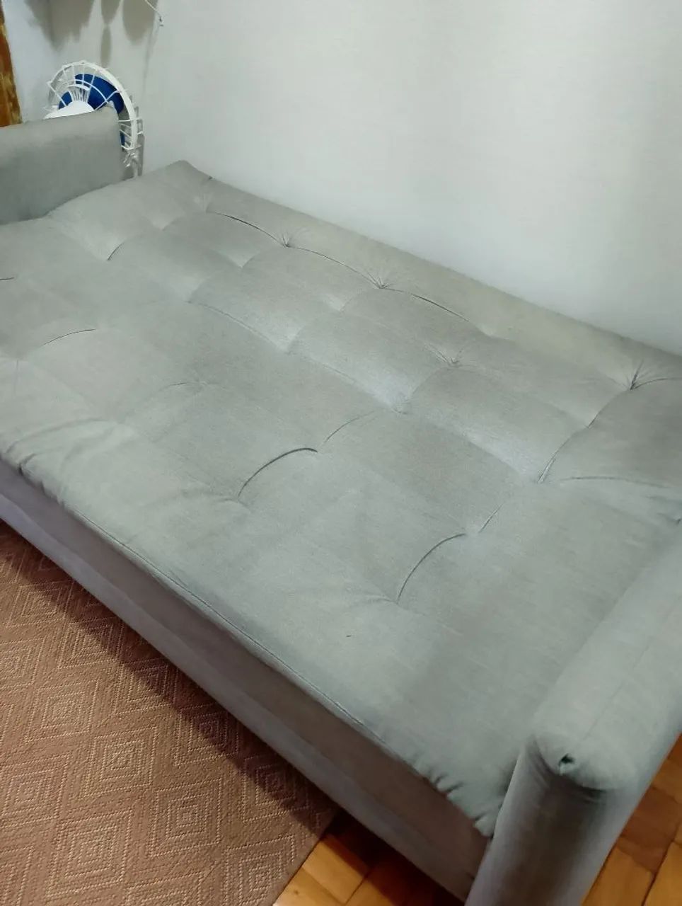 Vendo Sofá cama 3 lugares para retirada imediata 200,00 - Foto 3