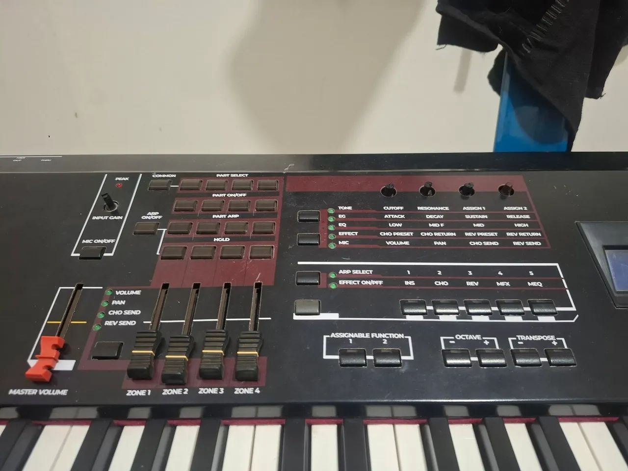 Teclado Yamaha S70XS - Foto 4