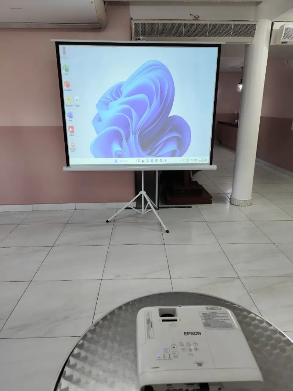 ALUGUEL DE PROJETOR EM TERESINA | DATASHOW COM ENTREGA RÁPIDA - Foto 2