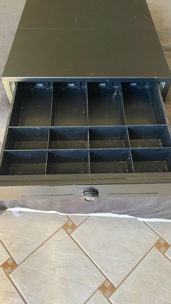 Gaveta Porta Dinheiro em Aço