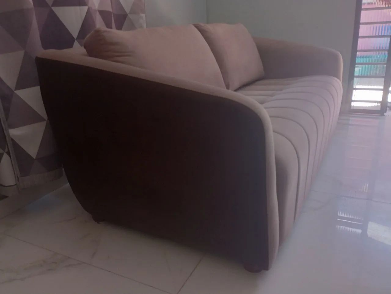 Vende- se um sofá de três lugares  - Foto 3