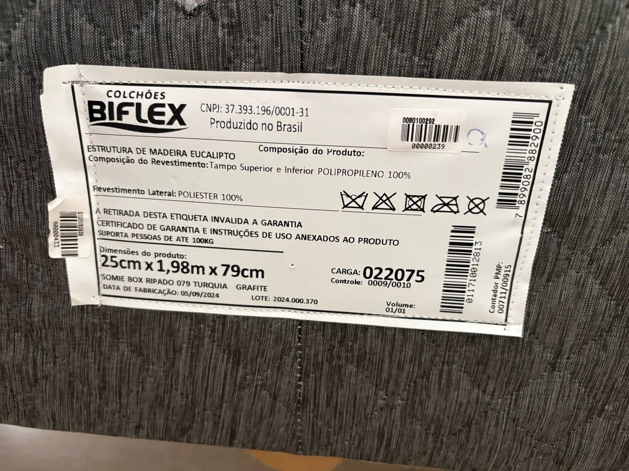 Cama com base e colchão  - Foto 4
