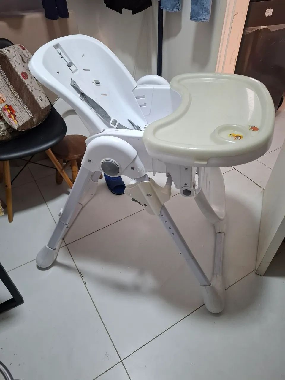 Cadeirinha de alimentação 